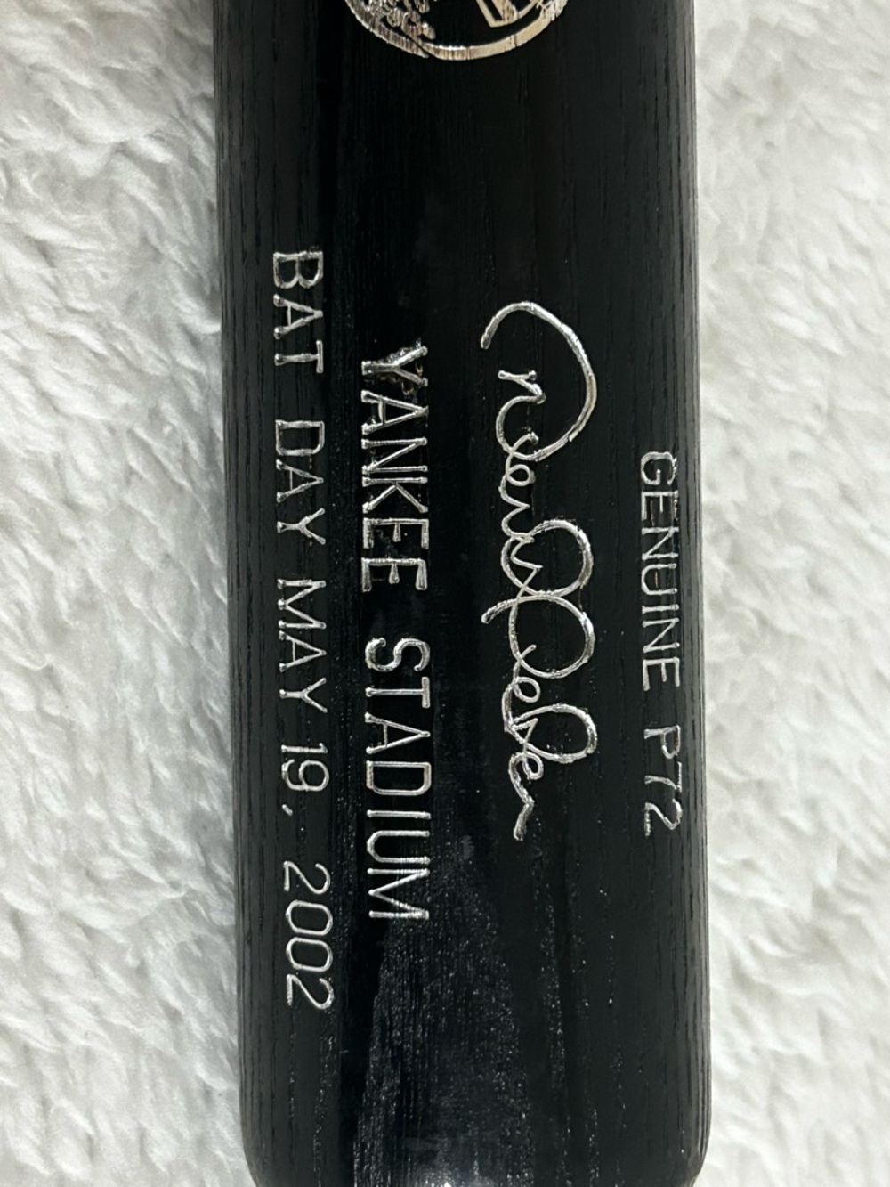 Derek Jeter Yankees 2002 Bat Day Full Size Louisville Slugger Baseball Bat